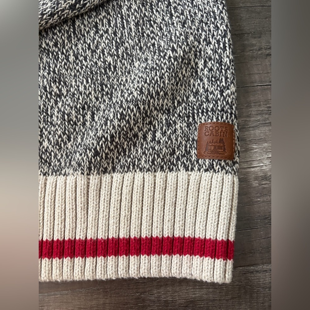 Roots Quarter Zip Sweater Salt and Pepper - Picture 2 of 4